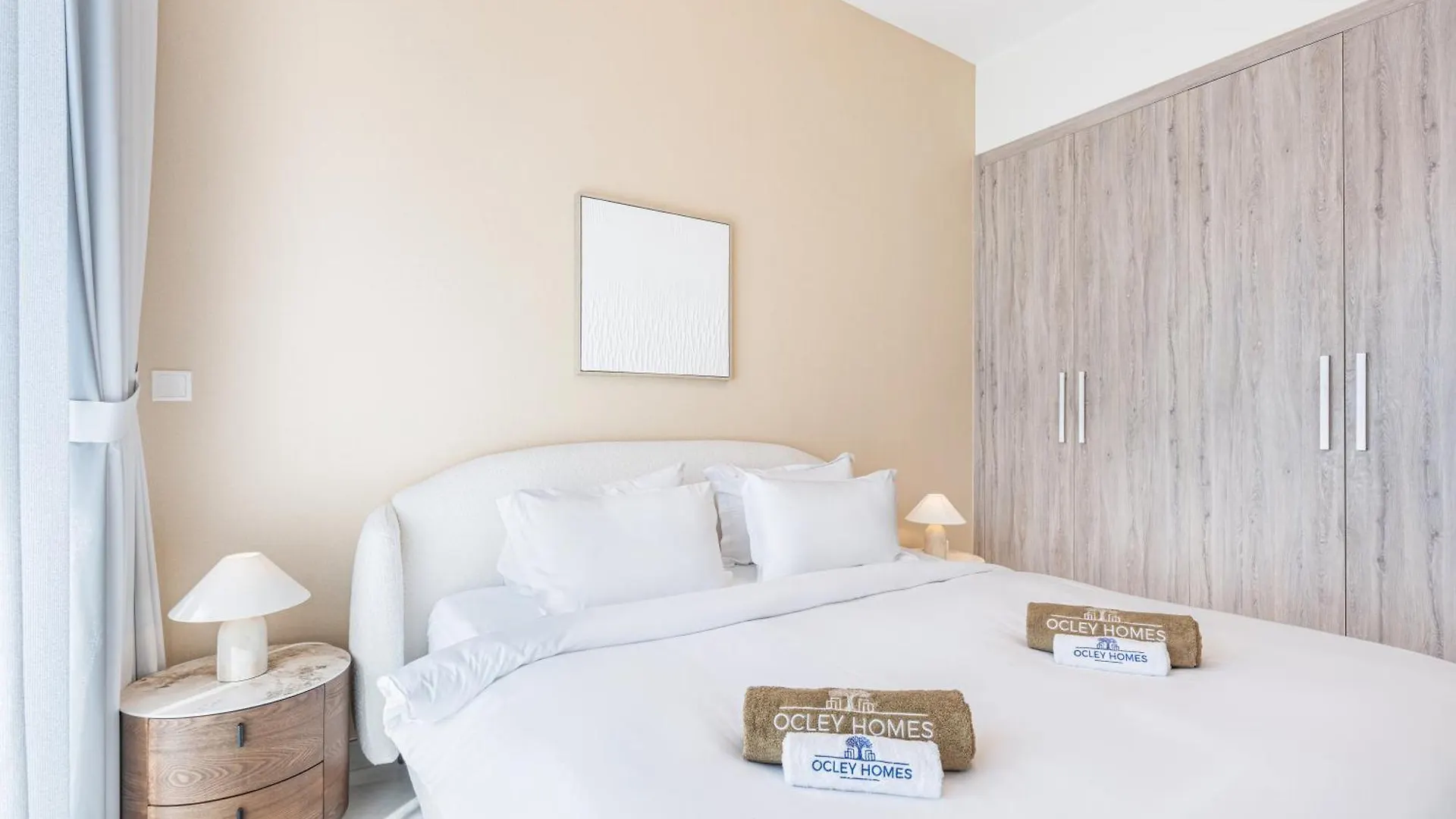 Nicely Furnished Home In The Heart Of Business Bay Dubai Apartment