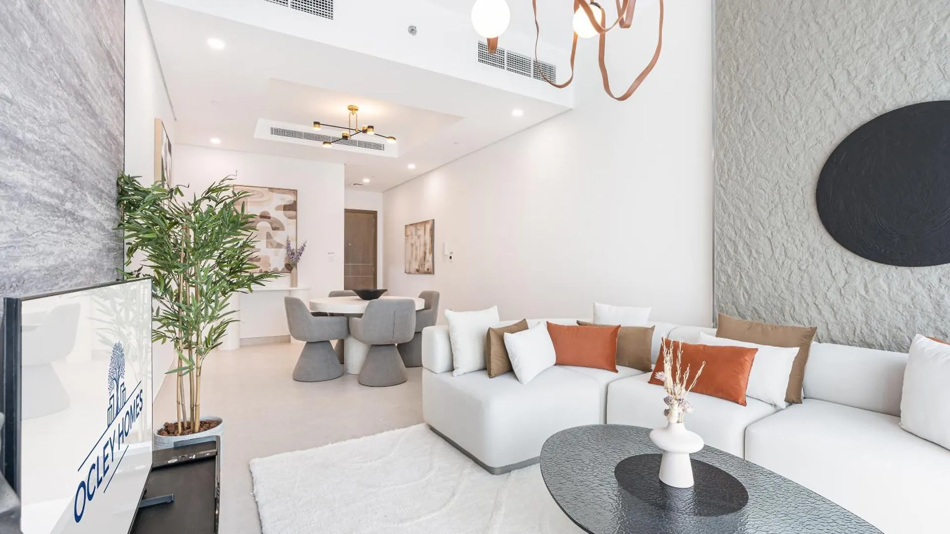 Nicely Furnished Home In The Heart Of Business Bay Dubai Apartment
