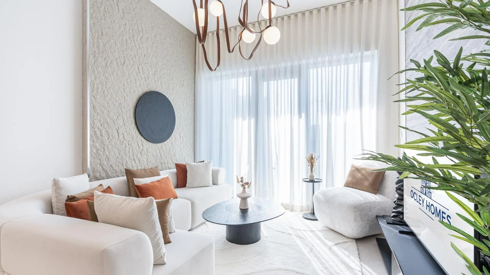 Nicely Furnished Home In The Heart Of Business Bay Dubai