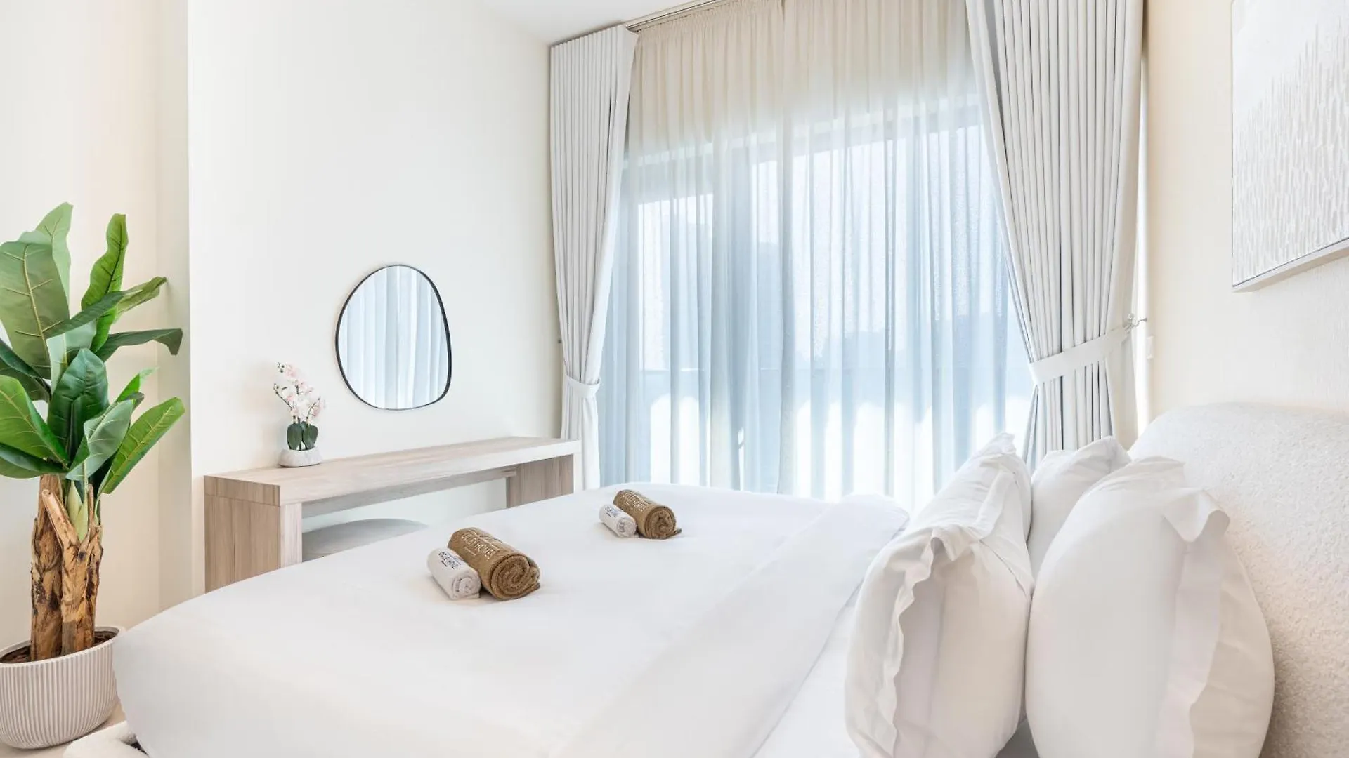 Nicely Furnished Home In The Heart Of Business Bay Dubai United Arab Emirates